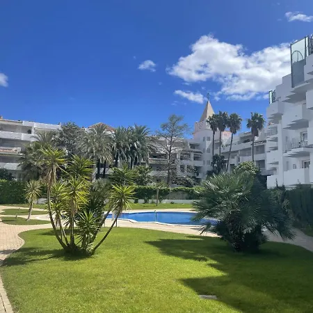 Royal Marine 8 Apartment *
